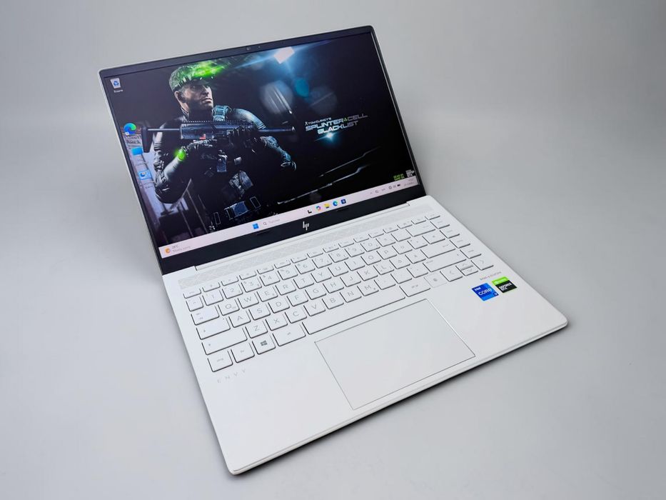 Лаптоп HP Envy 14" Full HD i7-1165G7 16GB RAM 256GB SSD GTX 1650 Ti 4GB Гаранция