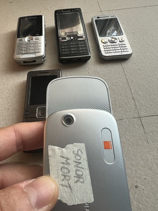 Telefoane Sony Ericsson pentru piese 50 lei bucata
