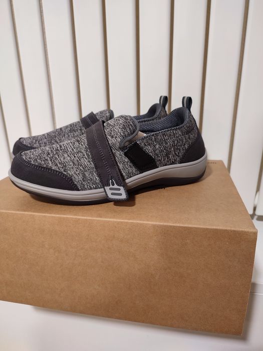 Adidași/pantofi sport