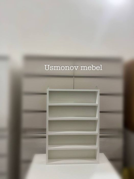 Lak polka lak va kichik buyumlar Лак полка для лак для дома и салона