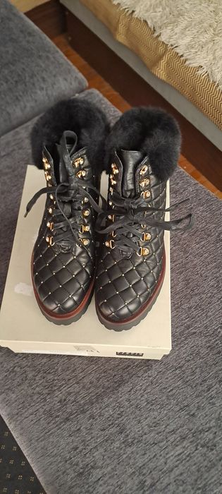 Дамски зимни  боти