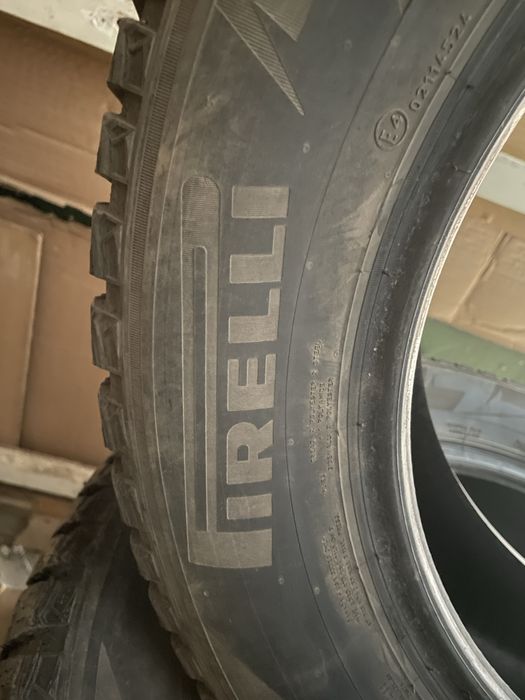Pirelli Scorpion Ice Zero 2, 235/60 R18