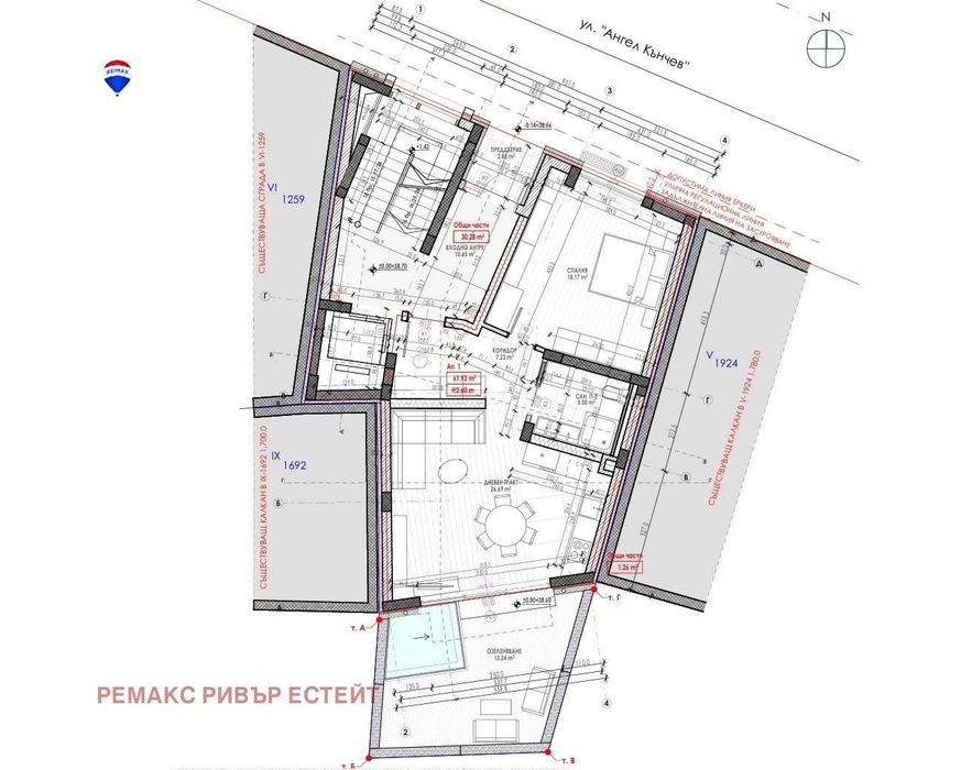 Продава се Двустаен апартамент в Русе, Център - 156 кв.м за 1455 €/кв.м - Снимка #4