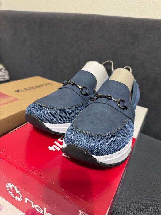 Продам женскую обувь