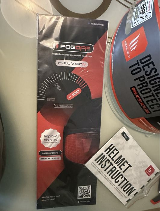 Casa moto marimea L Este aproape noua