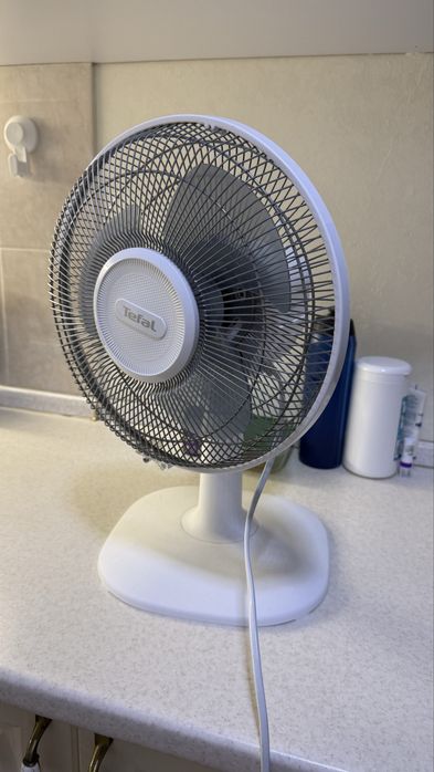 Вентилятор настольный Tefal