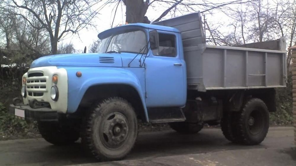 Доставка отсев,Глина,щебень,сникерс,пгс,перегной,дрова,камень,песок.