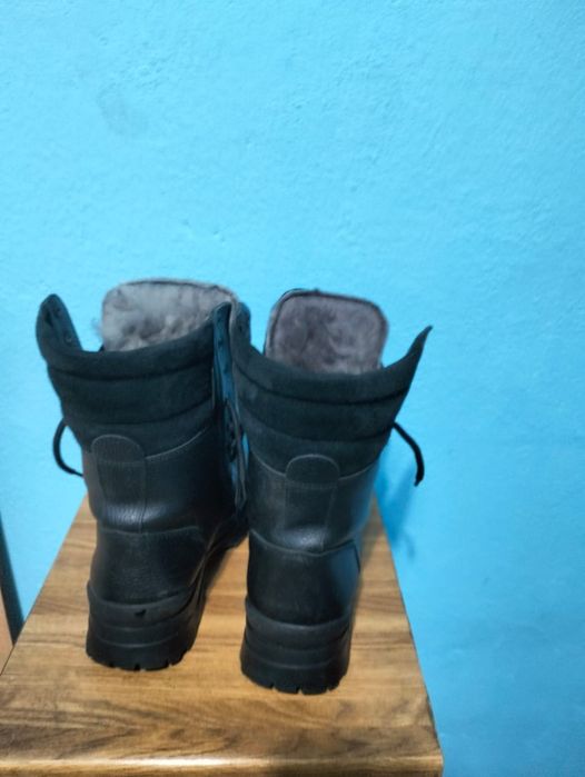 Ботинки берцы 39р.новые