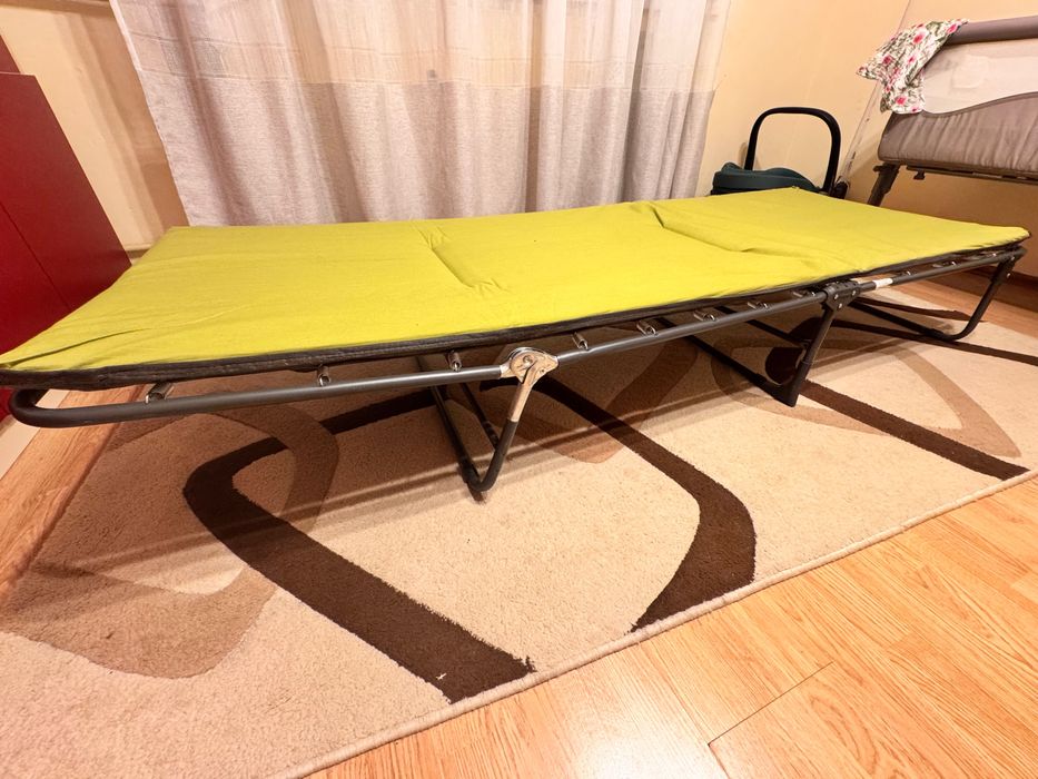 Походно легло матрак