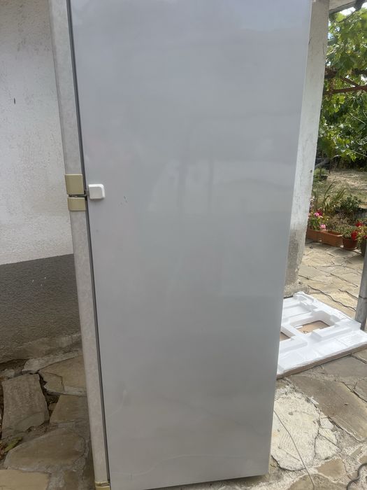 Работещ хладилник