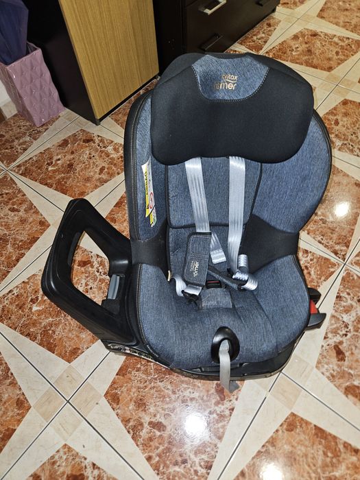 Scaun auto pentru copii brimax romer