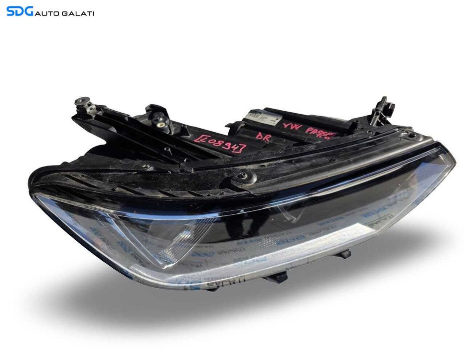 Far Dreapta FARA Xenon Volkswagen Passat B8 2014 - 2019 [L0894]