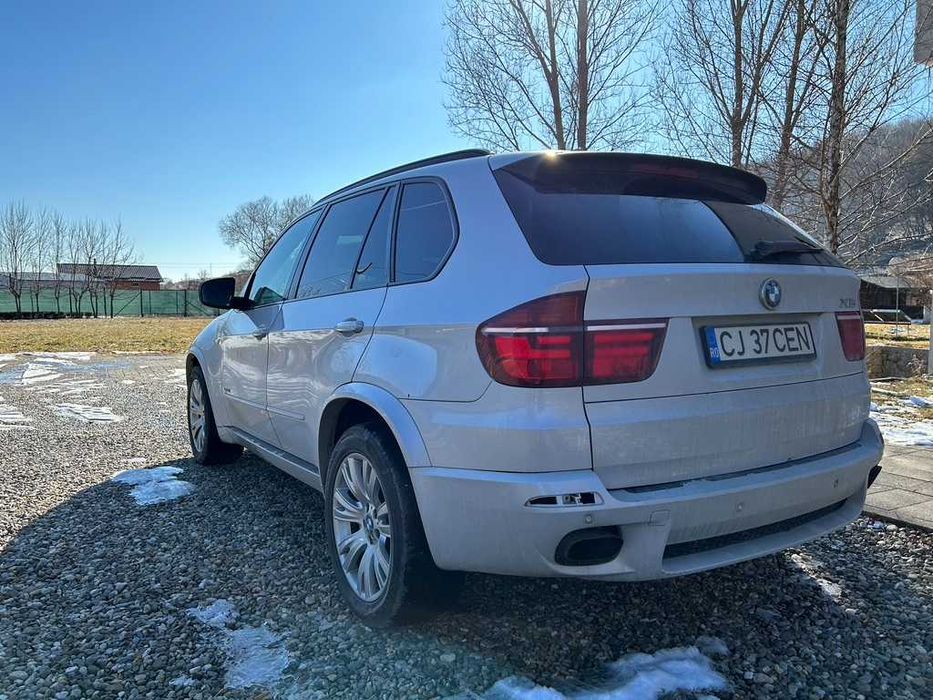 Vand BMW X5 - LA PRET REDUS - NU functioneaza pompa de injectie