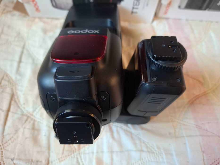 Светкавици Godox TT685II S и TT350S за Sony,чисто нови, пакетна цена