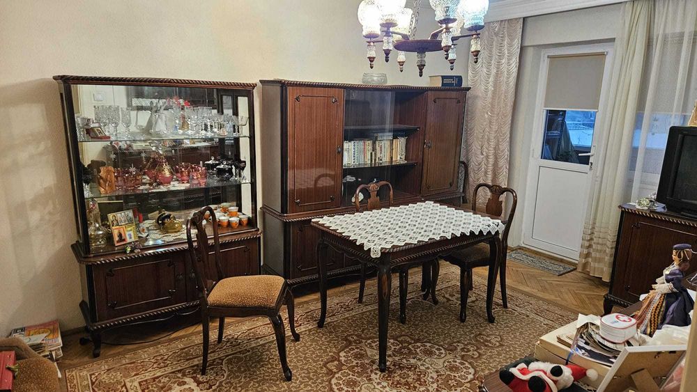 Vand apartament 3 camere ,decomandat, Bibescu Vodă,et.6,incalzire centralizata conf 1 - Pitesti