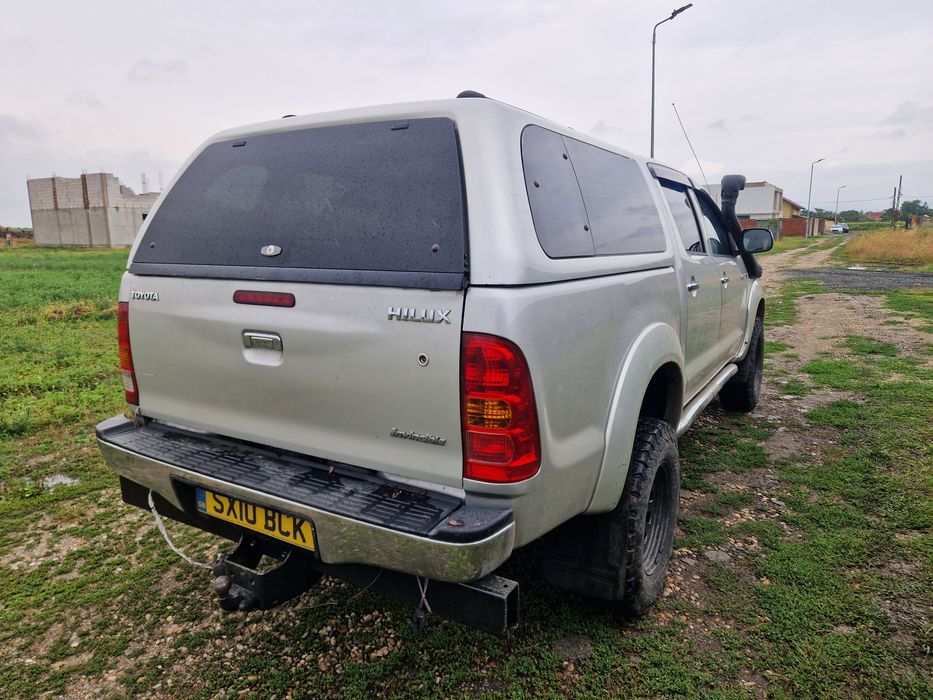 Dezmembrez Toyota Hilux 2006-2012 3.0 Invicible Manuala
