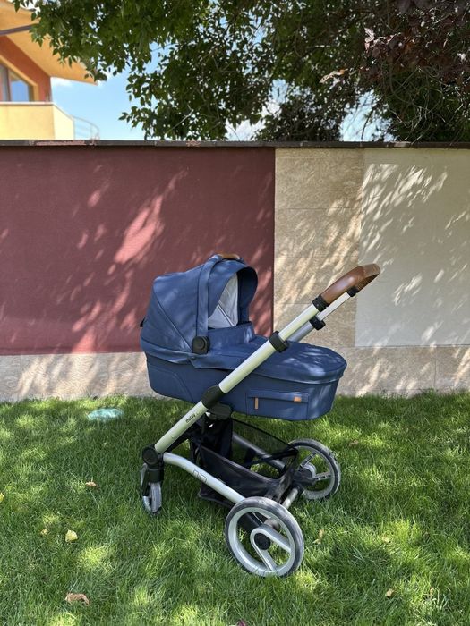 Детска количка Mutsy Nio с летен и зимен кош