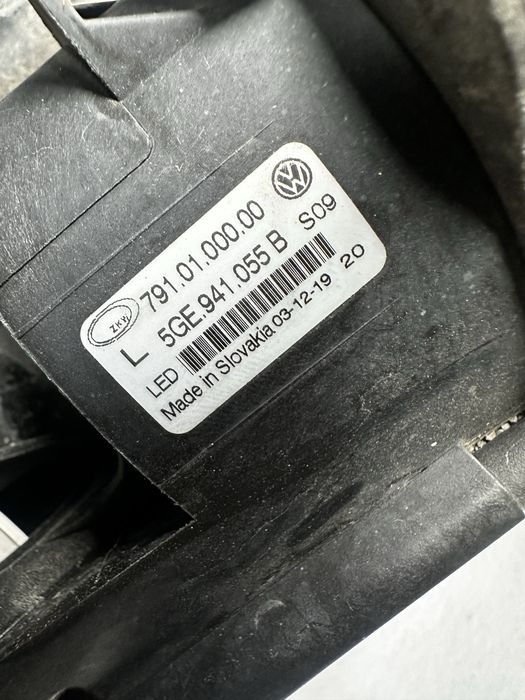 Proiector stânga led vw golf 7.e golf.cod:5GE941055.B.
