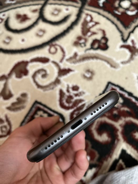 Iphone 11 sotiladi 128gb