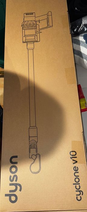 Прахосмукачка Dyson v10 cyclone