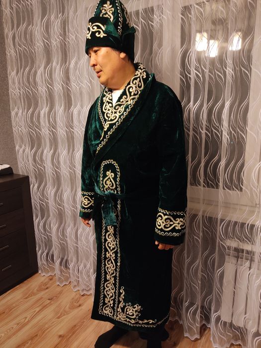 Продам национальные костюмы