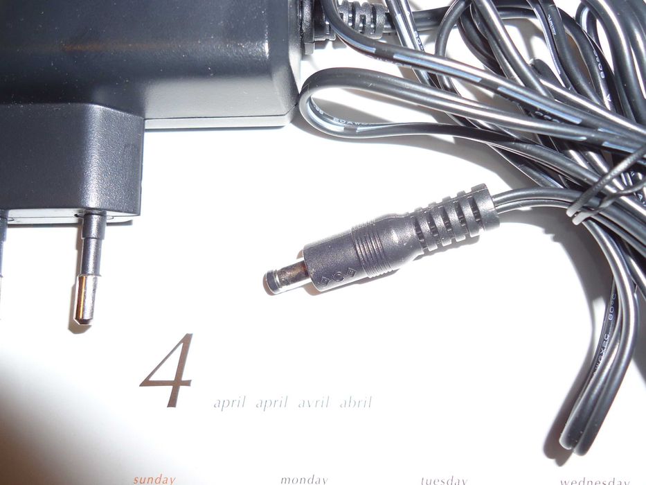 Захранващ адаптер ELEMENTECH - 18V