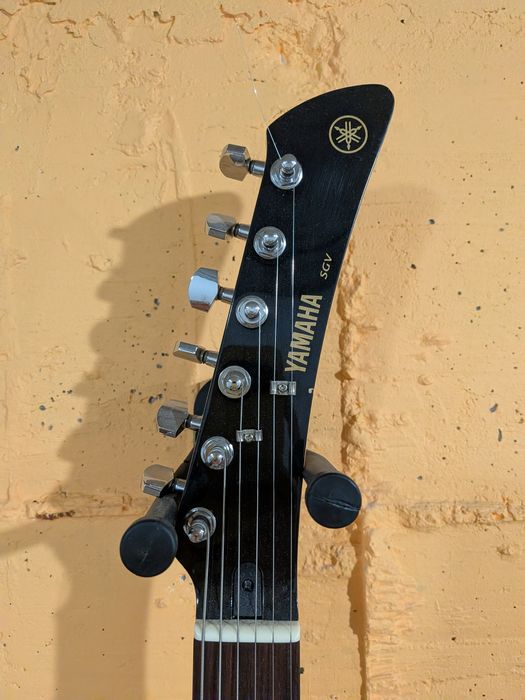 Chitara Yamaha SGV-300