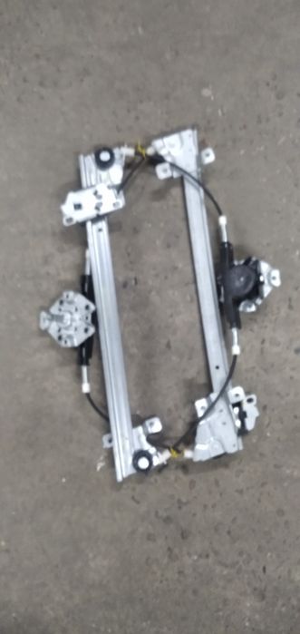 Продам стеклоподъёмники нексия 1 простой