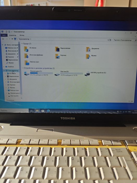 Лаптоп Тошиба сателит Л 500