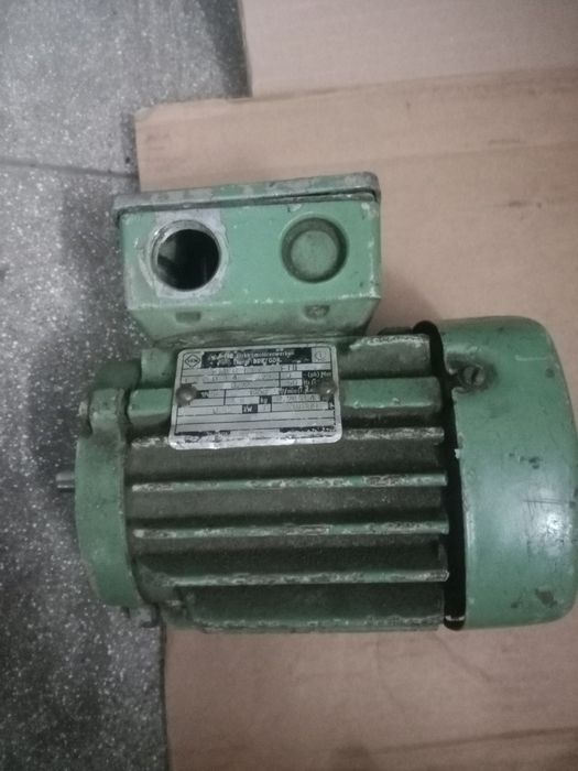 Продам двигатели асинхронные