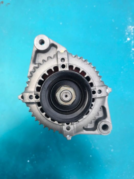 Алтернатор Toyota 2.2, 2.0 бензин (Avensis Camry Carina Picnic Rav4)