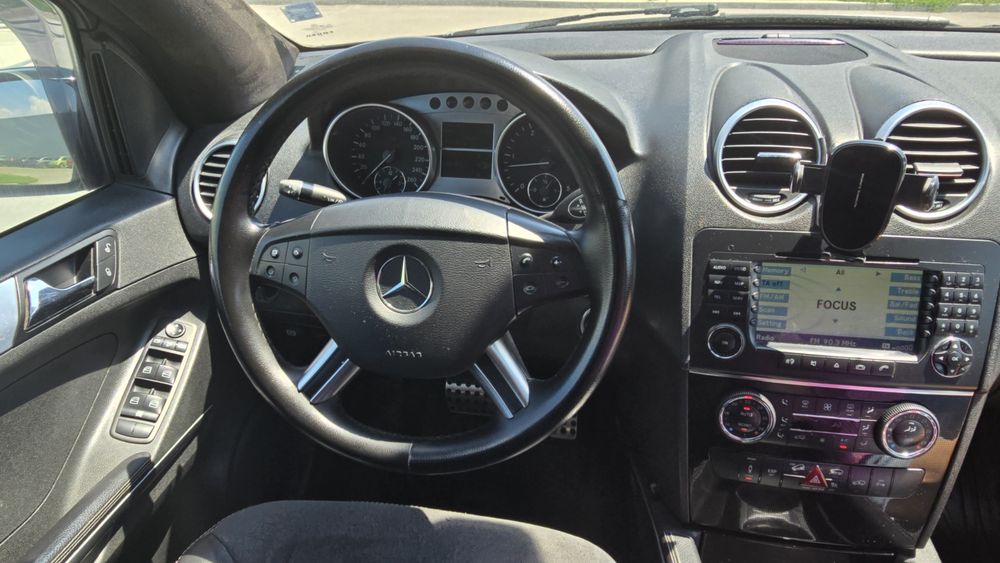 Mercedes-Benz ML 320 Sport Black