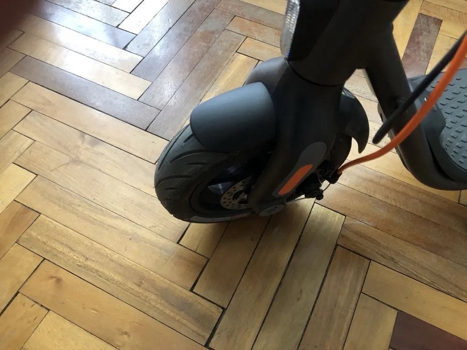 Электросамокат Ninebot Kickscooter F2 Plus