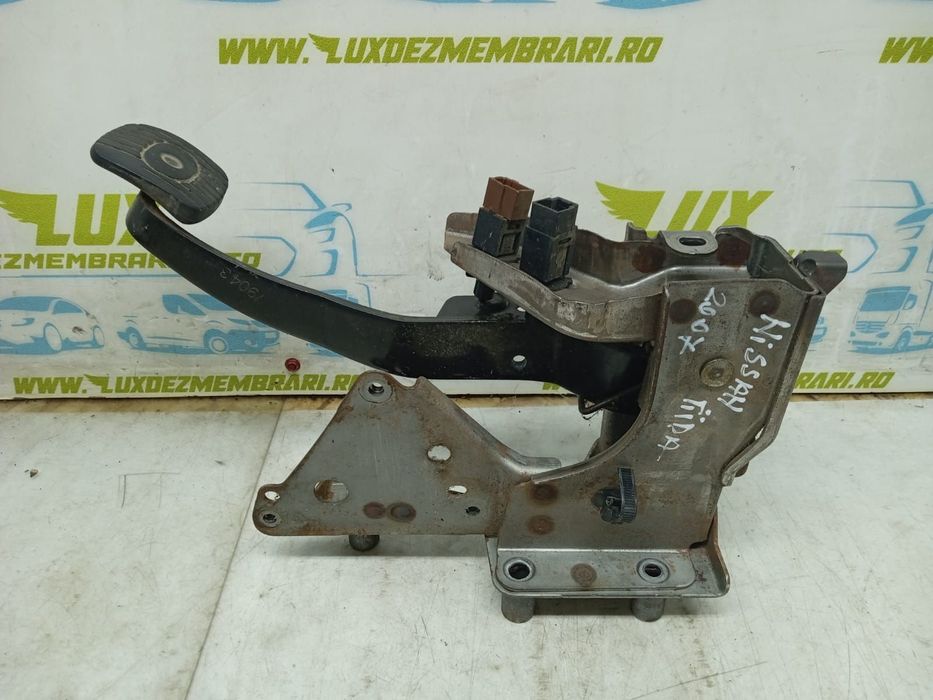 Pedala frana Nissan Tiida C11 [2004 - 2008]
