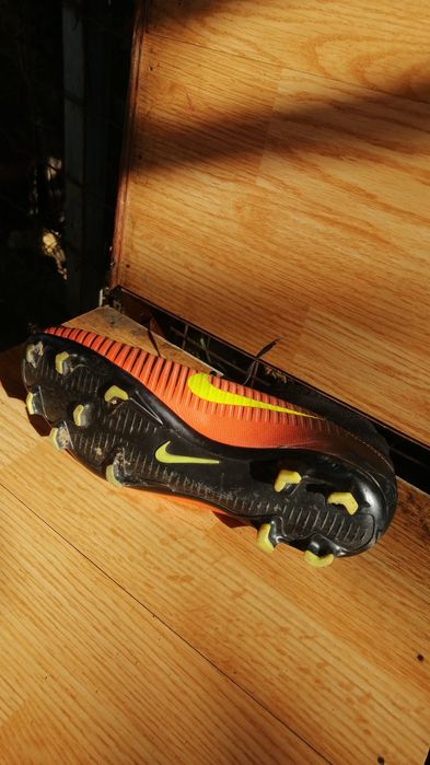 Vând chete de fotbal,  copii