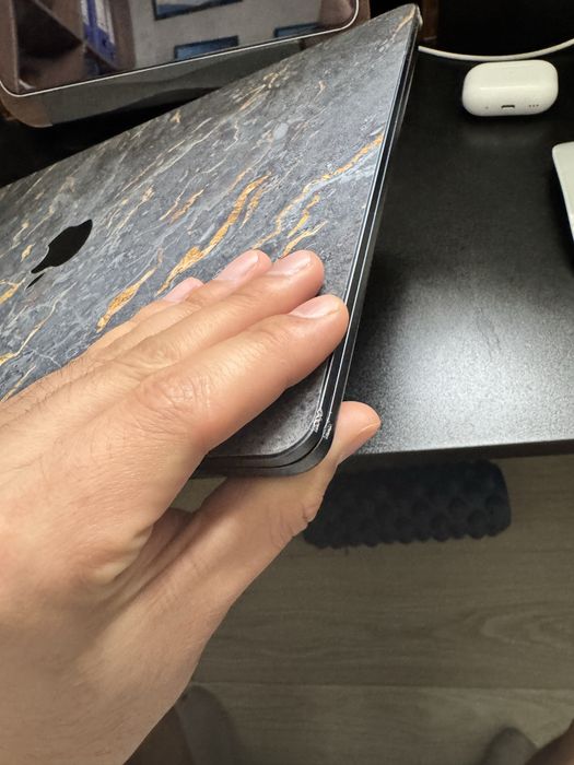 MacBook Air 15″ M2 — честное объявление