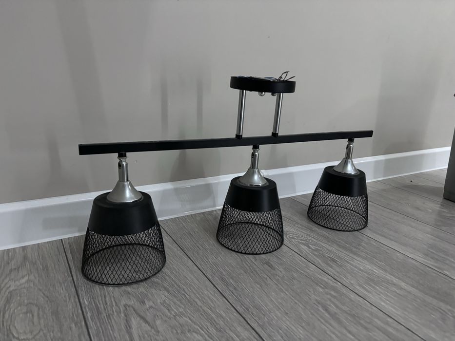 Люстра черные,б/у