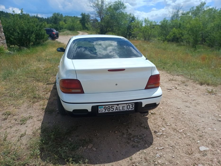 Крайслер стратус