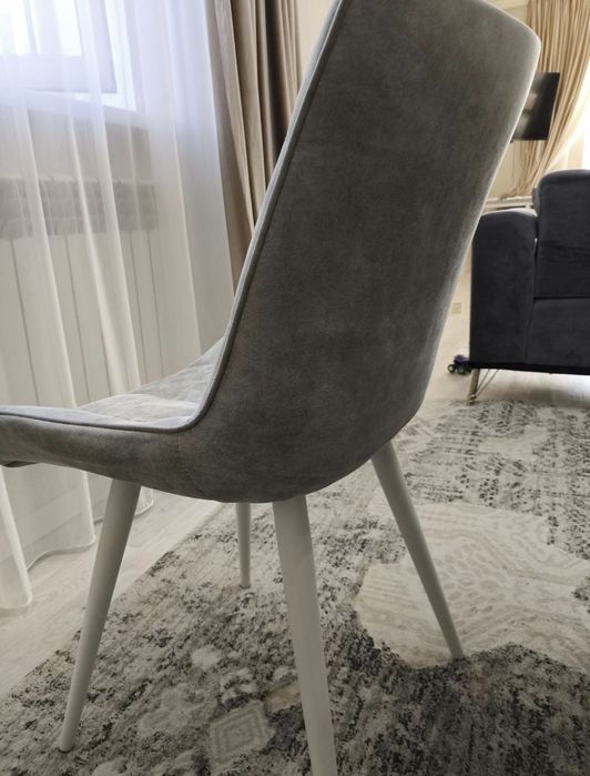 Стулья по 13000 тг