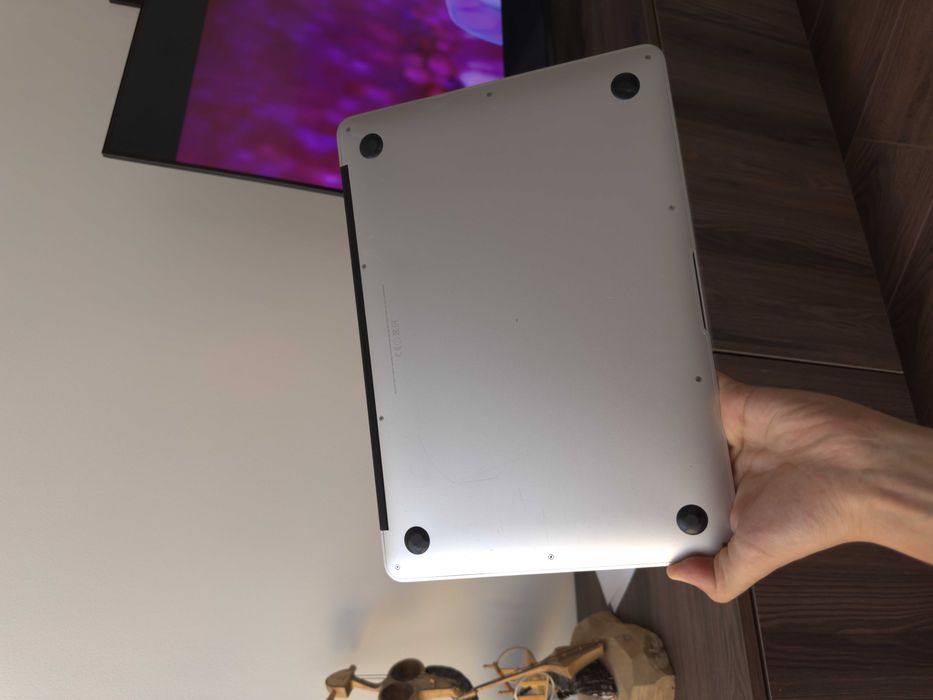 MacBook Air 13” 2015 | i5 | 8GB | SSD 128GB