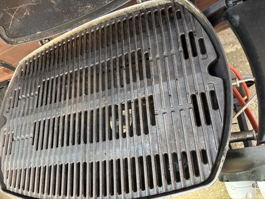 Weber 3200 black барбекю с количка