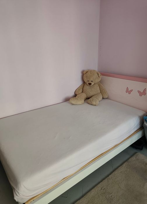 Легло за принцеси 120 /190 с марак и нощно шкафче