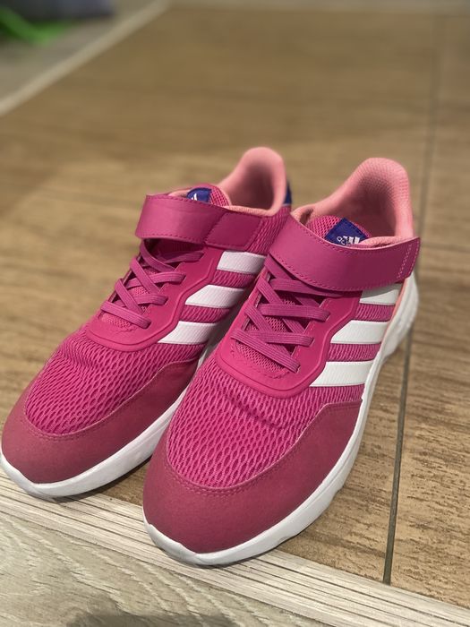 Кроссовки Adidas
