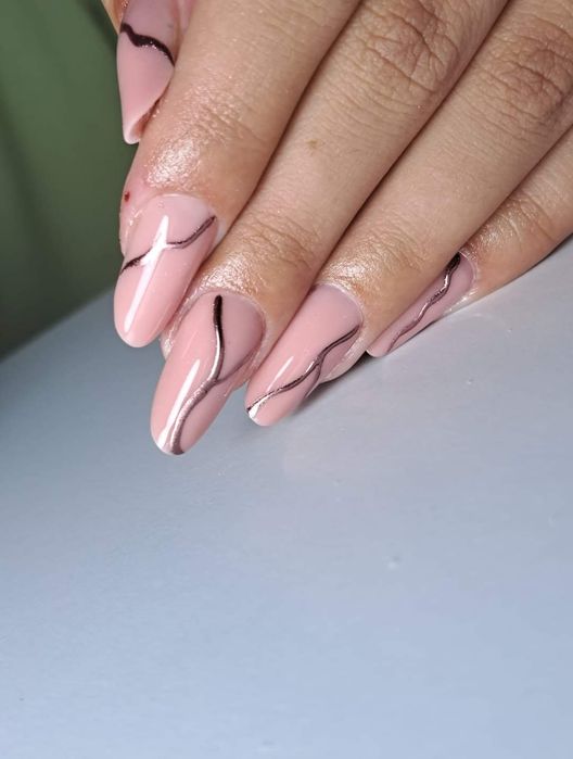 Manichiură și pedichiură 20% discount