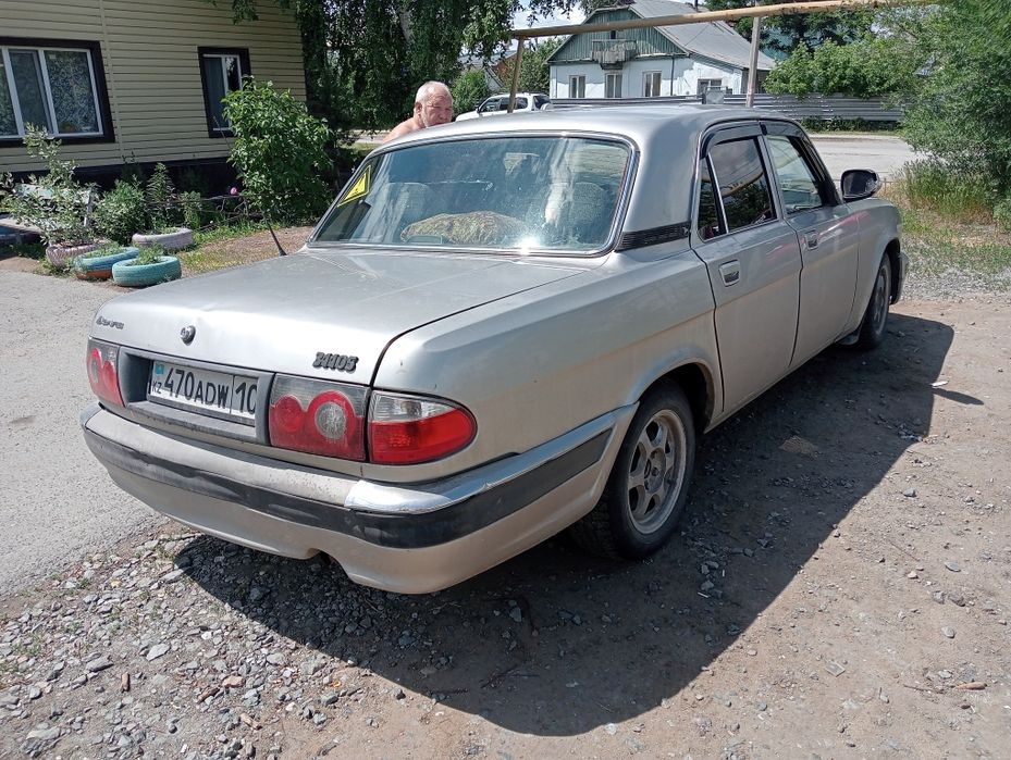 Продам  автомобиль ГАЗ 31105