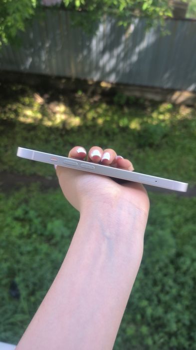 iPhone 13 продам