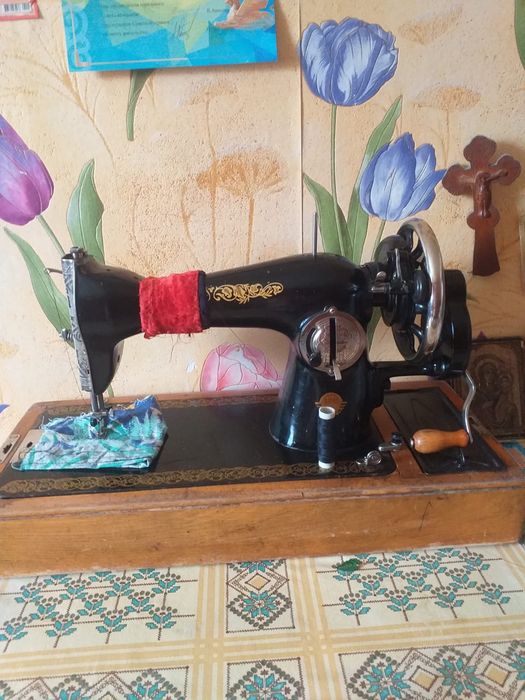 Швейная машинка. Советская.