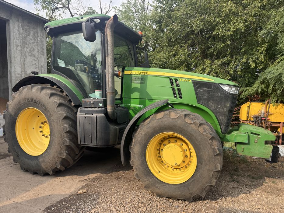 Tractor John Deere 7200R (200 CP) + plug Pottinger Servo 45 M (5 trupițe