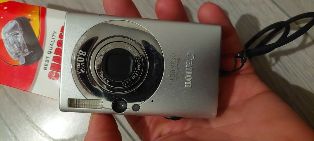 Canon Ixus 80is cu defect