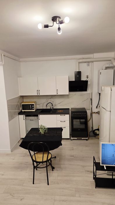 Inchiriez garsoniera in  bloc nou 2023, cartier Titan, Bucuresti
